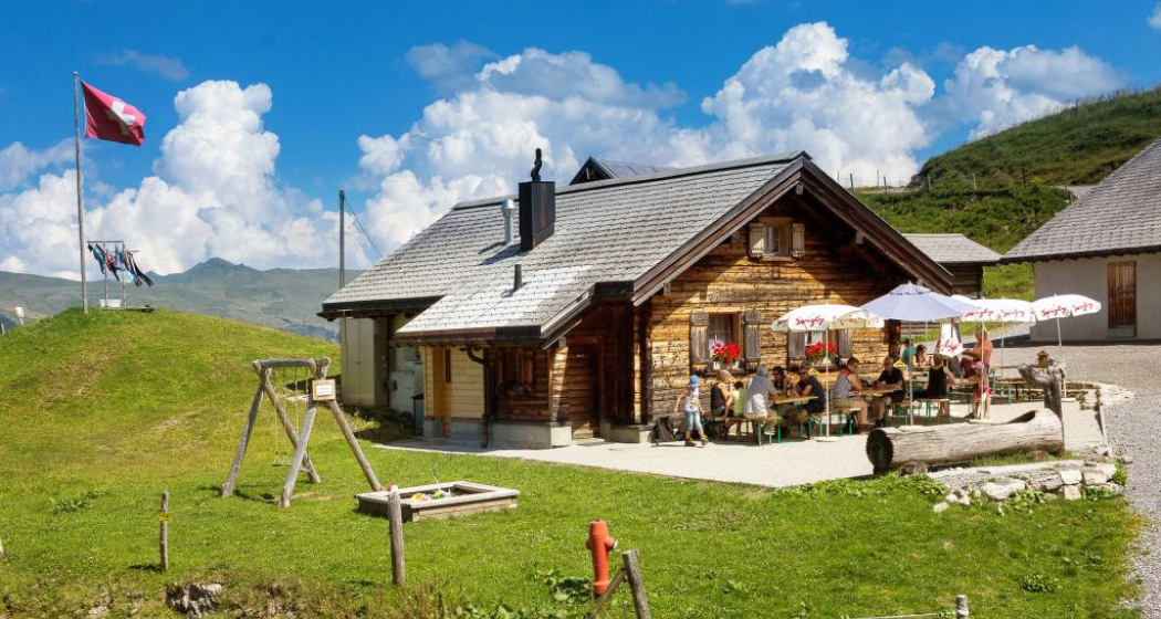 Höchster Punkt: Ochsenalp mit Bergbeizli Höchster Punkt: Ochsenalp mit Bergbeizli