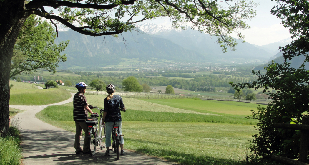 Rundtour Bündner Rheintal - Bündner Herrschaft Rundtour Bündner Rheintal - Bündner Herrschaft