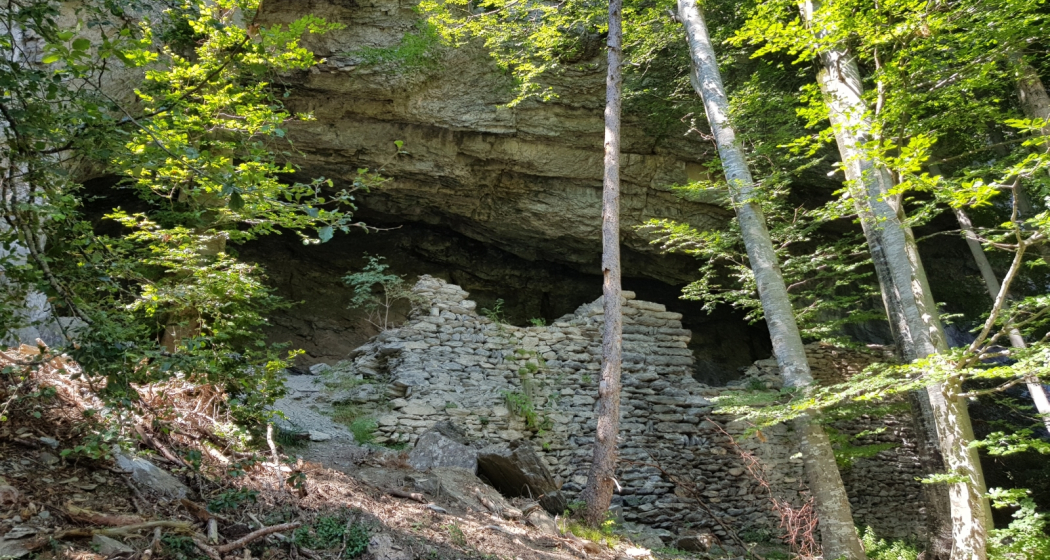Ruine Burg Grottenstein bei Haldenstein Ruine Burg Grottenstein bei Haldenstein
