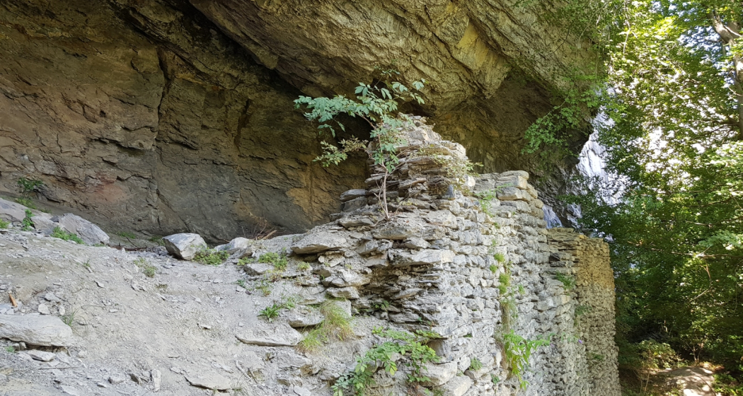 Ruine Burg Grottenstein bei Haldenstein Ruine Burg Grottenstein bei Haldenstein