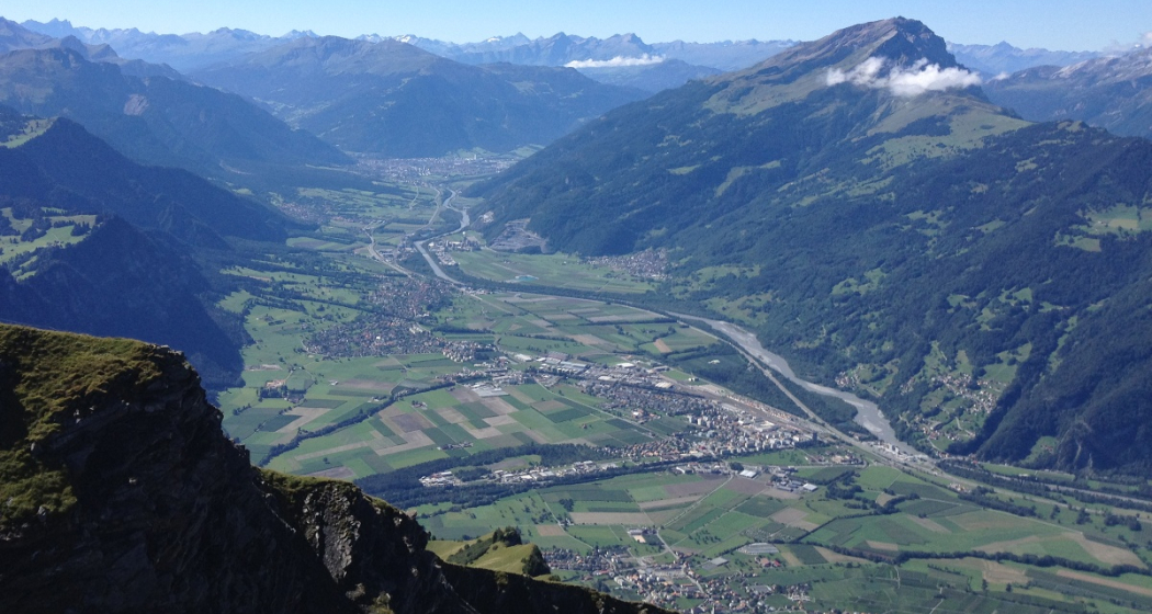 Weinregion Bündner Rheintal von oben Weinregion Bündner Rheintal von oben