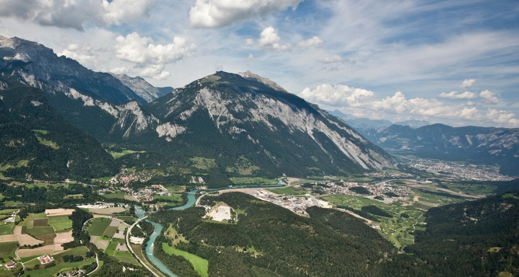 Churer Rheintal mit Calanda und Kunkelspass Churer Rheintal mit Calanda und Kunkelspass