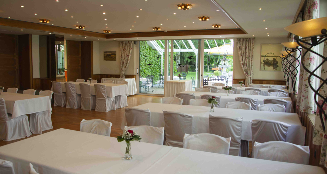 Restaurant weissgedeckt Restaurant weissgedeckt