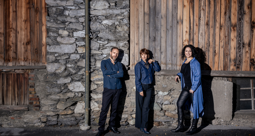 True Colors mit Martina Hug, Gesang, Monica Tarcsay, Geige, Simon Meier, Piano (gdl_887139981_image) True Colors mit Martina Hug, Gesang, Monica Tarcsay, Geige, Simon Meier, Piano (gdl_887139981_image)