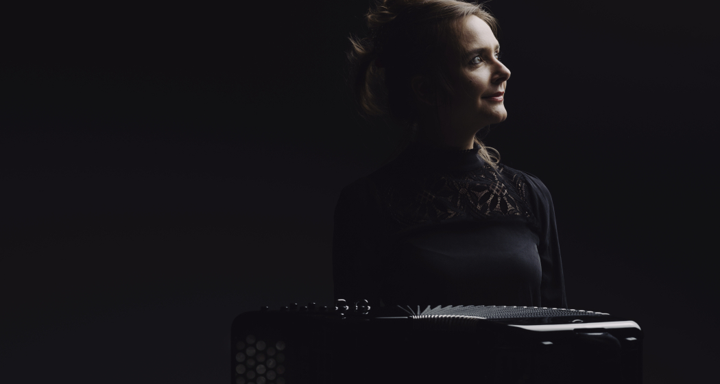 VIVIANE CHASSOT · AKKORDEON solo · Folk Flow (gdl_899590107_image)