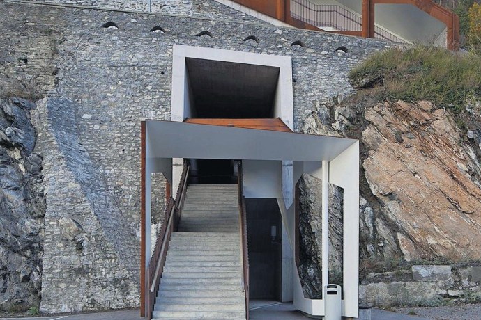 Neuer Aufgang Kantonsschule