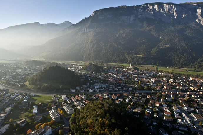 Domat/Ems und die markanten Tumas