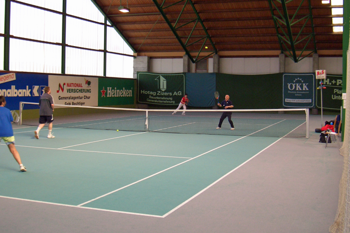 Tennis und Squash Sportcenter Fünf Dörfer