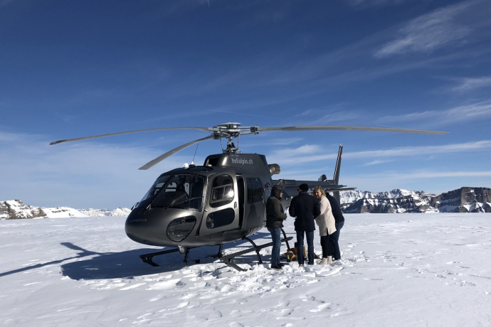 Flightbase - Helicopter Sightseeing Flight Graubünden