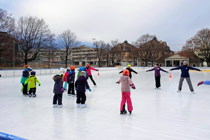 Eiskunstlauf schnuppern (gdl_837452997_image)