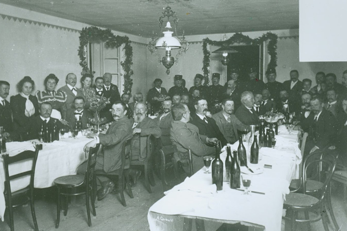 «à table!» – Jahresausstellung zum Jubiläum des Bündner Kunstvereins (gdl_905770209_image)