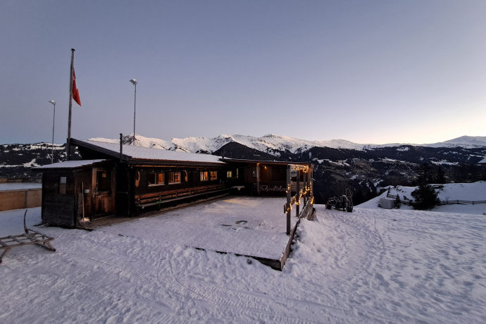 Köstlichkeiten aus aller Welt im Eisbahnhüttli (gdl_906814891_image)