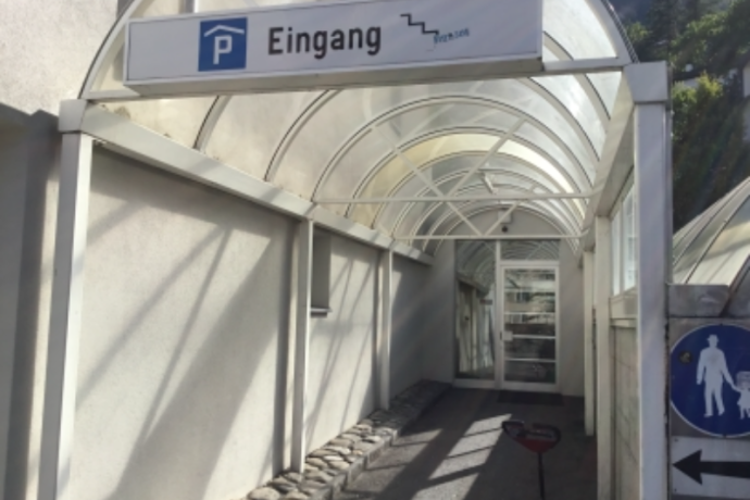 Parkhaus Lindenquai (gin_a0aa59fc5e256f4d4035b545e015ff8f_image)