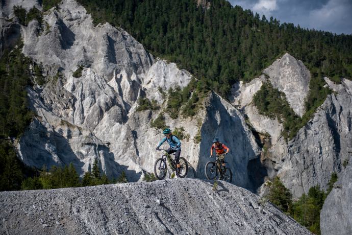 Alpine Circle Bike-Tour Schweizer Jugendherberge