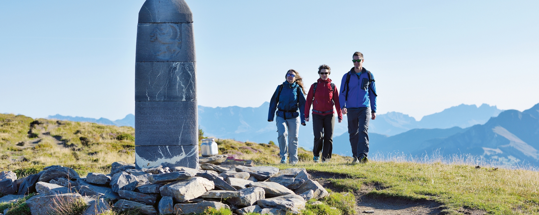 wandern_brambruesch_dreibuendenstein_claudiogodenzi_2.jpg