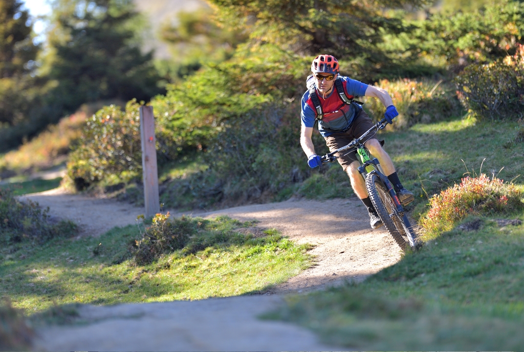 mountainbiken_brambrueesch_pradaschier_claudio-godenzi_2.jpg