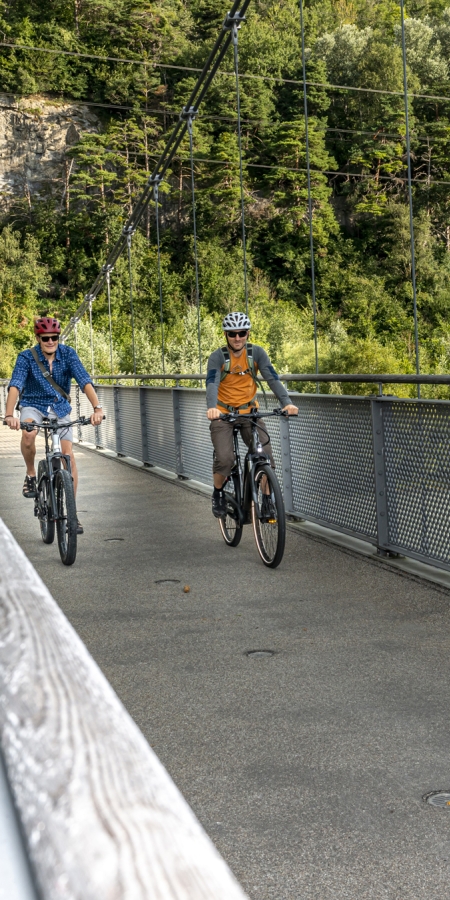 Preview Name radfahren_rheintal_pardislabruecke_arminbearth_2.jpg