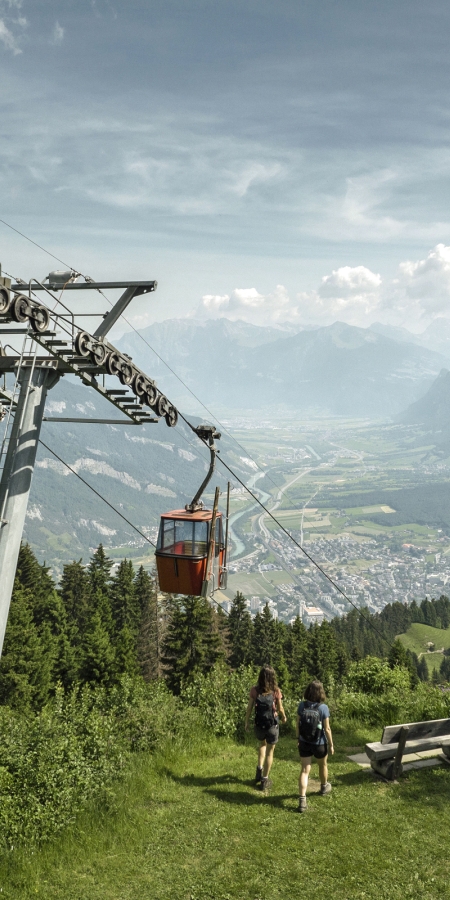 bergbahnen_brambruesch_sommer_panorama_dominik-baur
