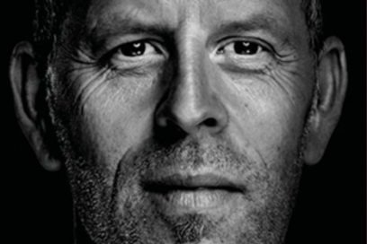 Schwarz weiss Portrait vom Autor Philipp Gurt