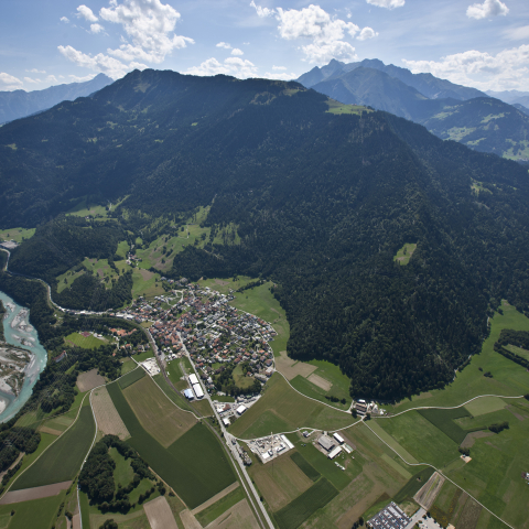 Rhäzüns im Churer Rheintal