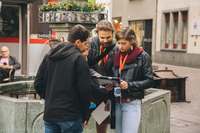 Das magische Portal in Chur: Gemeinsam auf interaktiver Rätselsuche in der Altstadt