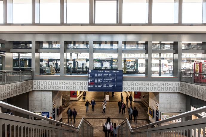 kunst_bahnhof_schriftchurchur_ch.ruetimann_2.jpg