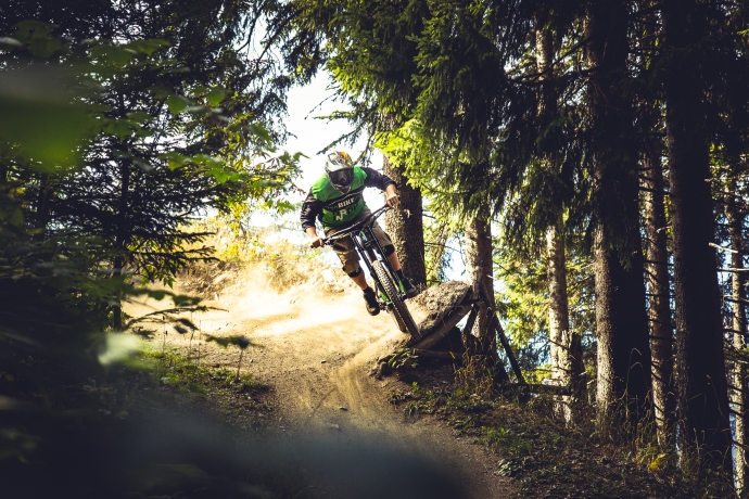 mountainbiken_alpenbikepark_corporate_flavioschlegel (9).JPG