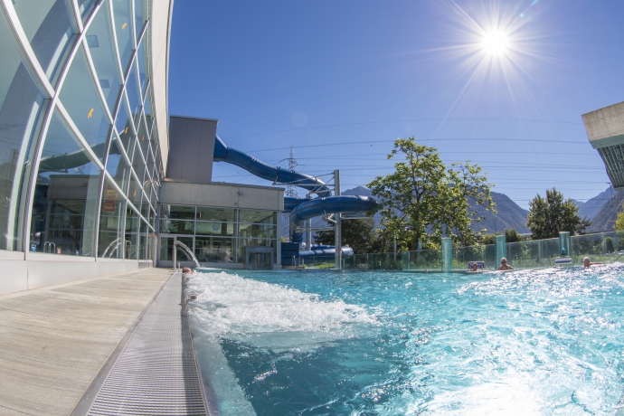 baden_obereau_aquamarin_sommer_yvonnebollhalder_2.jpg
