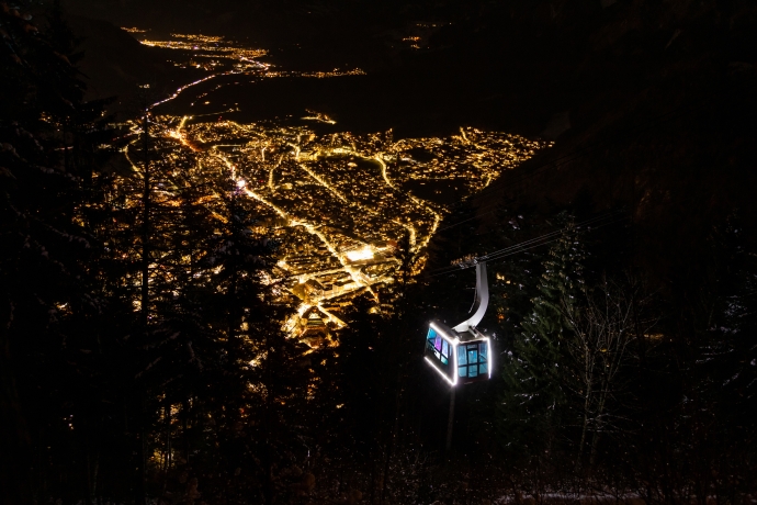 bergbahnen_brambruesch_kaenzeli-gondel_winter_nacht_bpinifotografie1.jpg