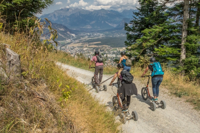 bikeboarden_brambruesch_michaelchrist_1.jpg
