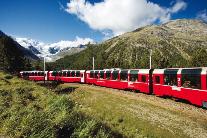 bahnreise_berninalinie_bex_sommer_morteratsch_rhb-andreabadrutt.jpg