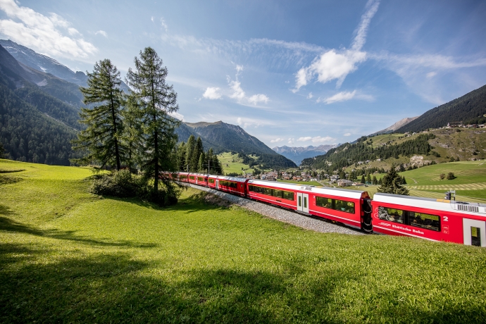 bahnreisen_berguen_rhb-andrea-badrutt.jpg