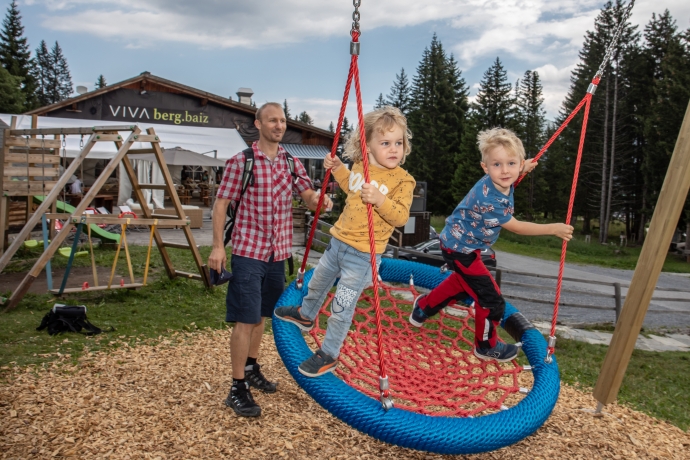 Aktivitäten Mit Freunden Draußen