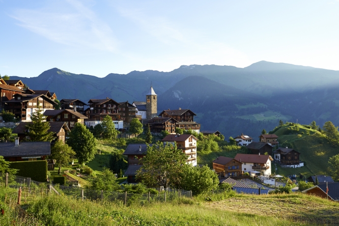 dorf_panorama_sommer_ninamattli_01