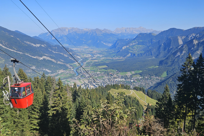 bergbahnen_brambruesch_kaenzeli_gondel-sommer_bike_MC.jpg