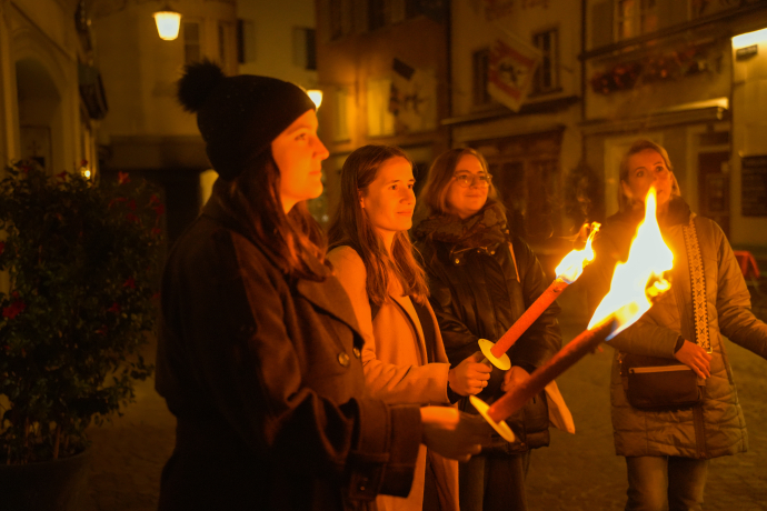 Silvesterführung mit Fakeln durch die Gassen der Churer Altstadt