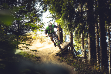 mountainbiken_alpenbikepark_corporate_flavioschlegel (9).JPG