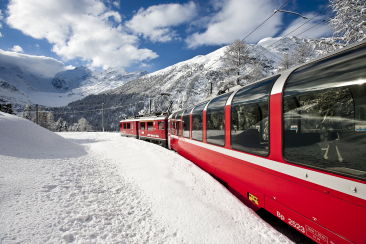 bahnreise_berninalinie_bex_winter_rhb-andreabadrutt.jpg