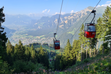 bergbahnen_brambruesch_kaenzeli_gondel-sommer_CT (14).jpg