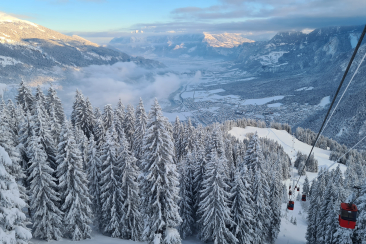 bergbahnen_brambruesch_kaenzeli-gondel_winter_michaelchrist 