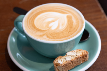 Churer Kaffeegenuss mit Charakter: In der Kaffee-Rösterei Quintacoira trifft frisch gerösteter Kaffee auf aromatischen Genuss und gemütliche Atmosphäre